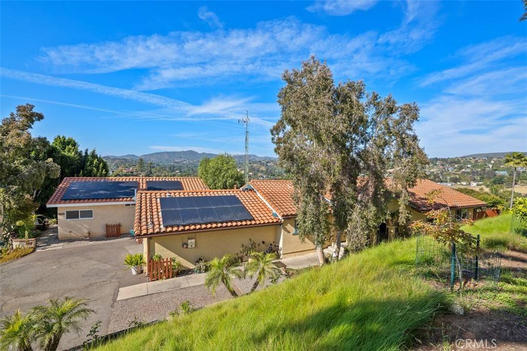 Vista, CA 92083,2382 Primrose AVE