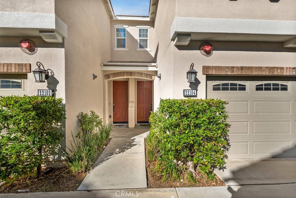 Saugus, CA 91350,22104 Barrington WAY