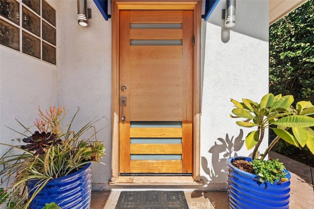 Encino, CA 91436,15731 Morrison ST