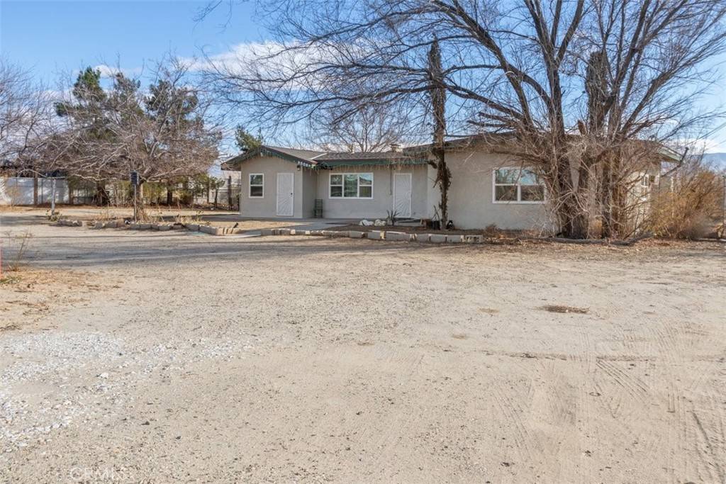 Palmdale, CA 93591,9808 E Avenue Q4