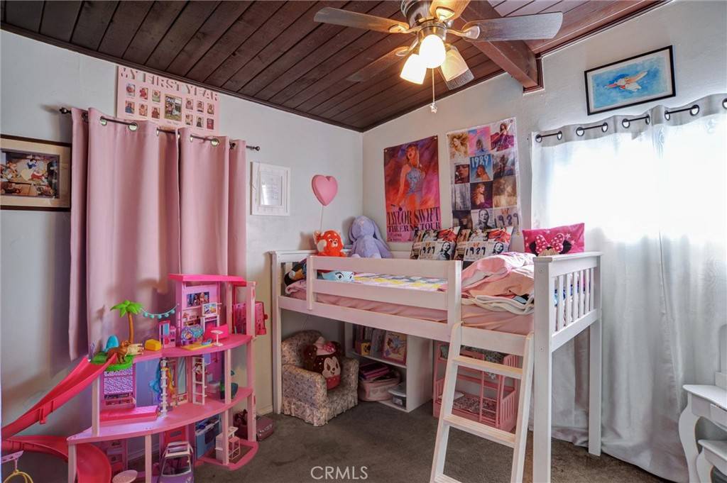 5633 Cedarglen DR Azusa, CA 91702