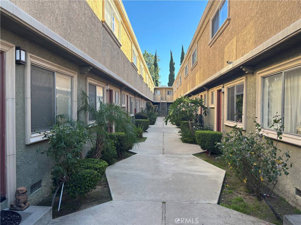 Winnetka, CA 91306,20246 Cohasset ST #4