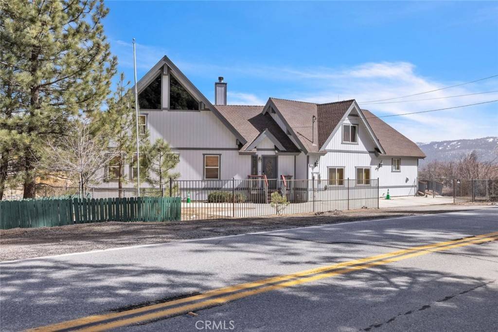 Fawnskin, CA 92333,39107 N Shore DR