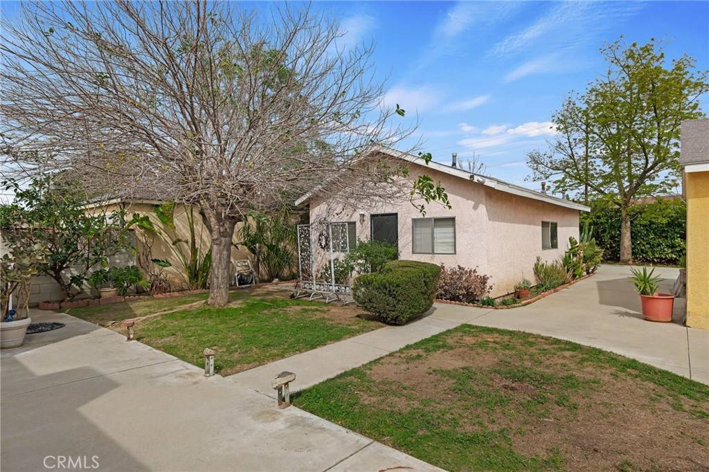 Pacoima, CA 91331,10420 Oneida AVE