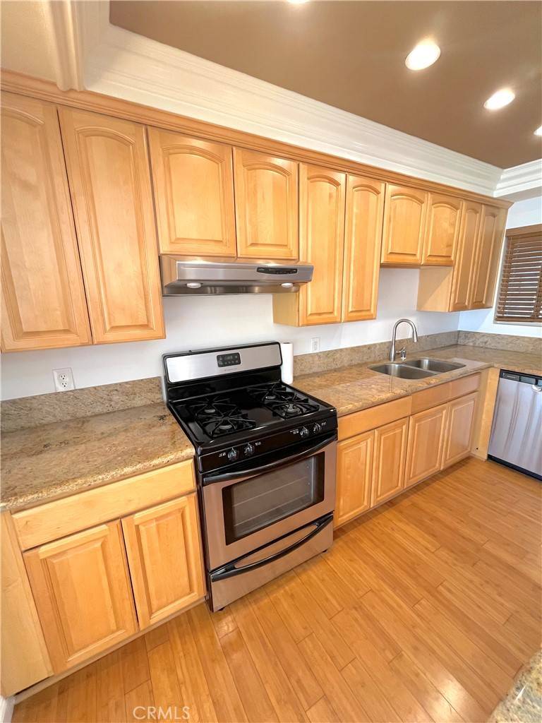 Laguna Beach, CA 92651,100 Cliff DR #13