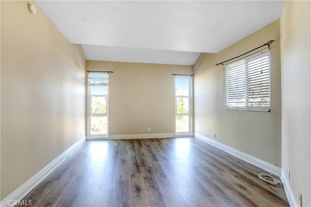 Calabasas, CA 91302,23401 Park Sorrento #32