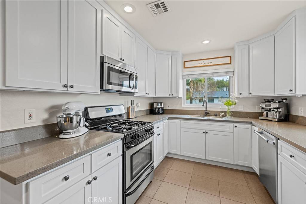 Saugus, CA 91350,22607 Aguadero PL
