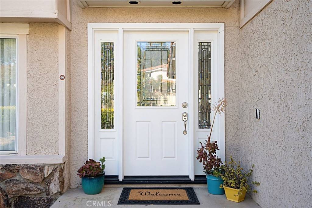 Thousand Oaks, CA 91362,2332 Mccrea RD