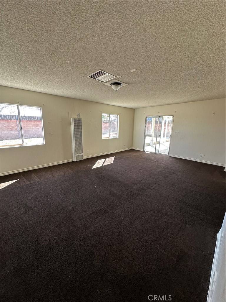 Lancaster, CA 93535,44122 Carolside AVE