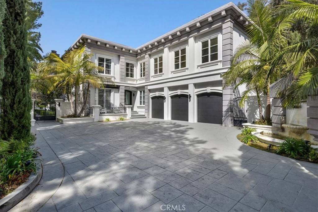 Beverly Hills, CA 90210,1756 Clear View DR