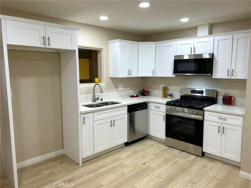 San Fernando, CA 91340,14078 Chamberlain ST