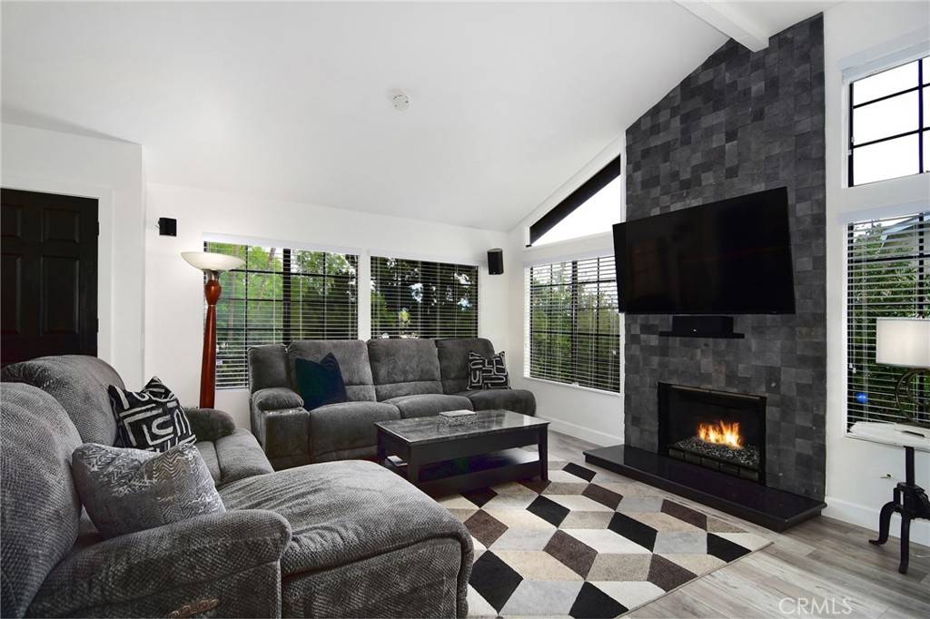 West Hills, CA 91307,6711 Corie LN