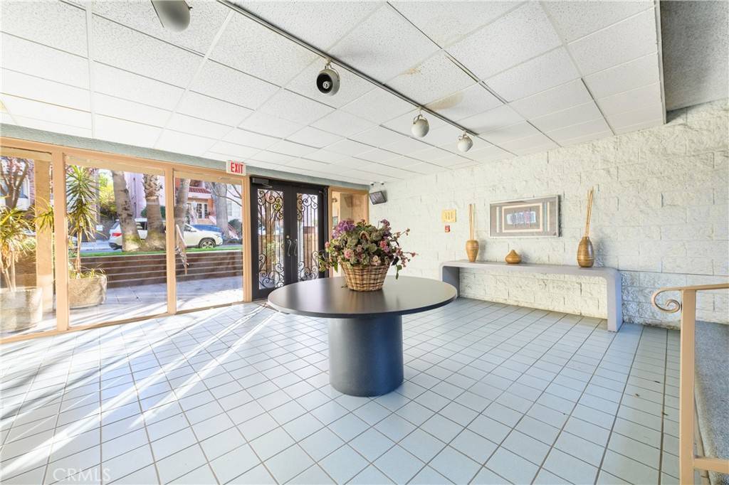 Sherman Oaks, CA 91403,14569 Benefit ST #212