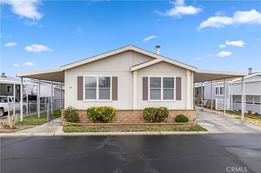 Lancaster, CA 93535,2121 Ave I E #44