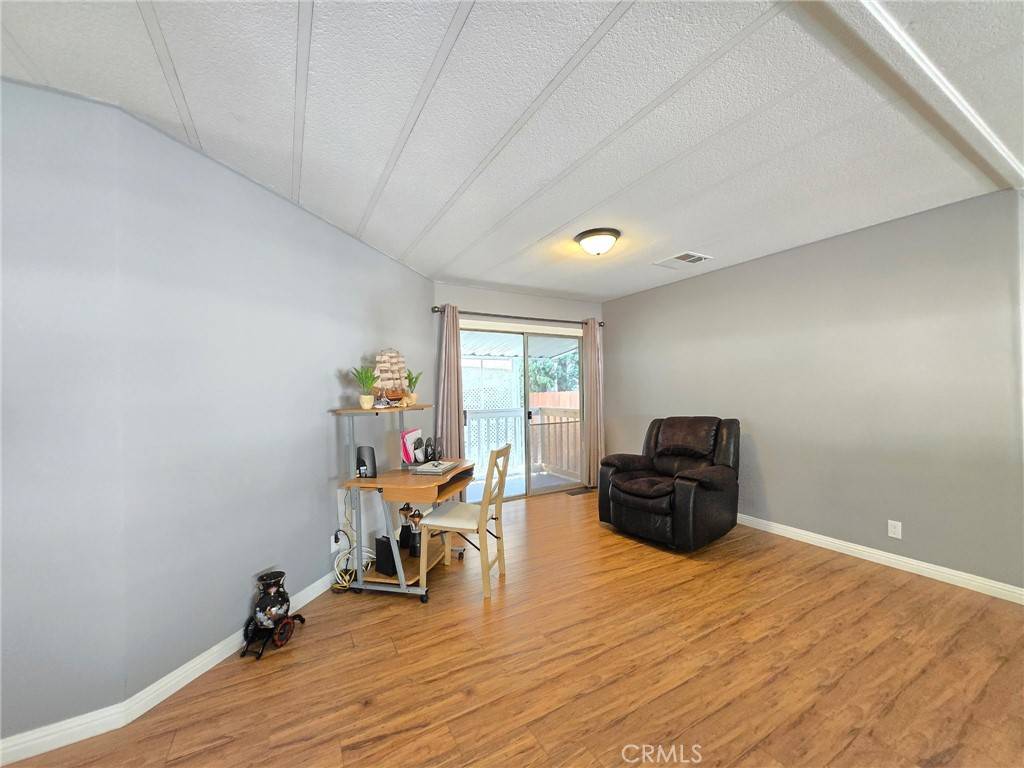 Calabasas, CA 91302,23777 Mulholland Hwy Spc 19