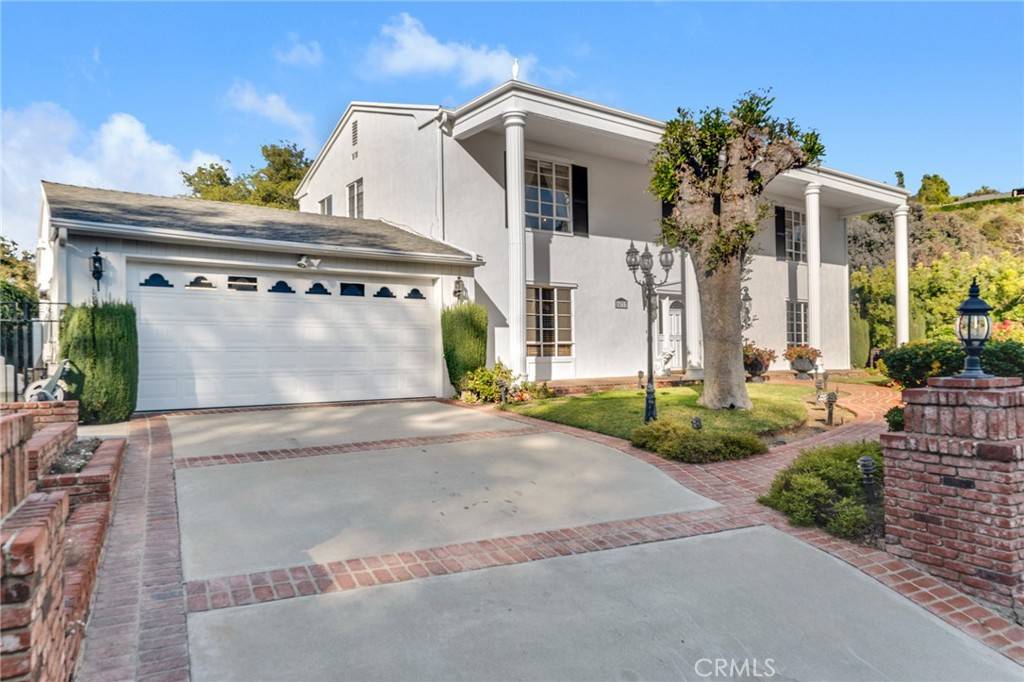 Encino, CA 91436,16717 Encino Hills DR