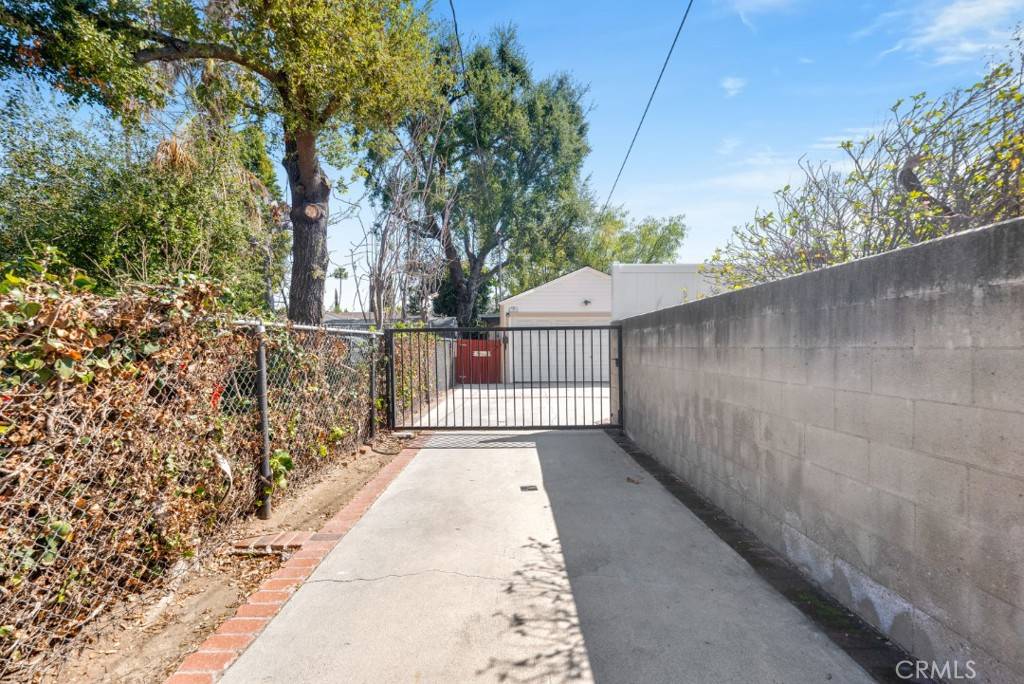 Sherman Oaks, CA 91423,4930 Fulton AVE