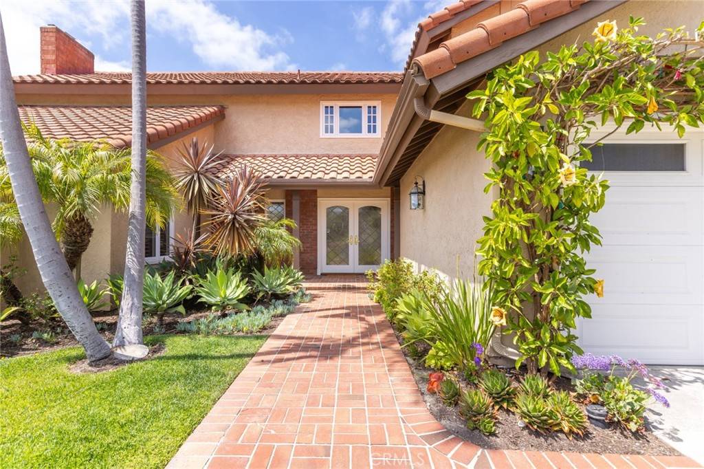 Laguna Hills, CA 92653,26151 Glen Canyon DR