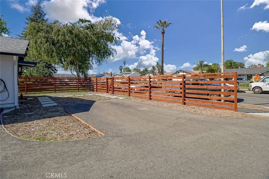 Canoga Park, CA 91304,21032 Cantara ST #1