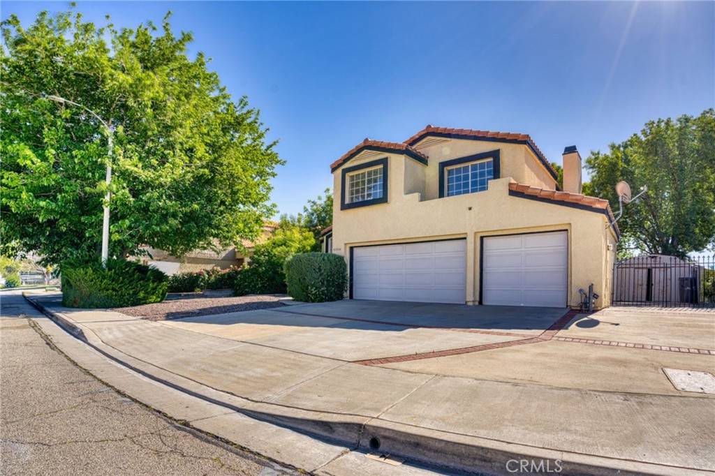 Lancaster, CA 93536,43954 Blue Sky CT