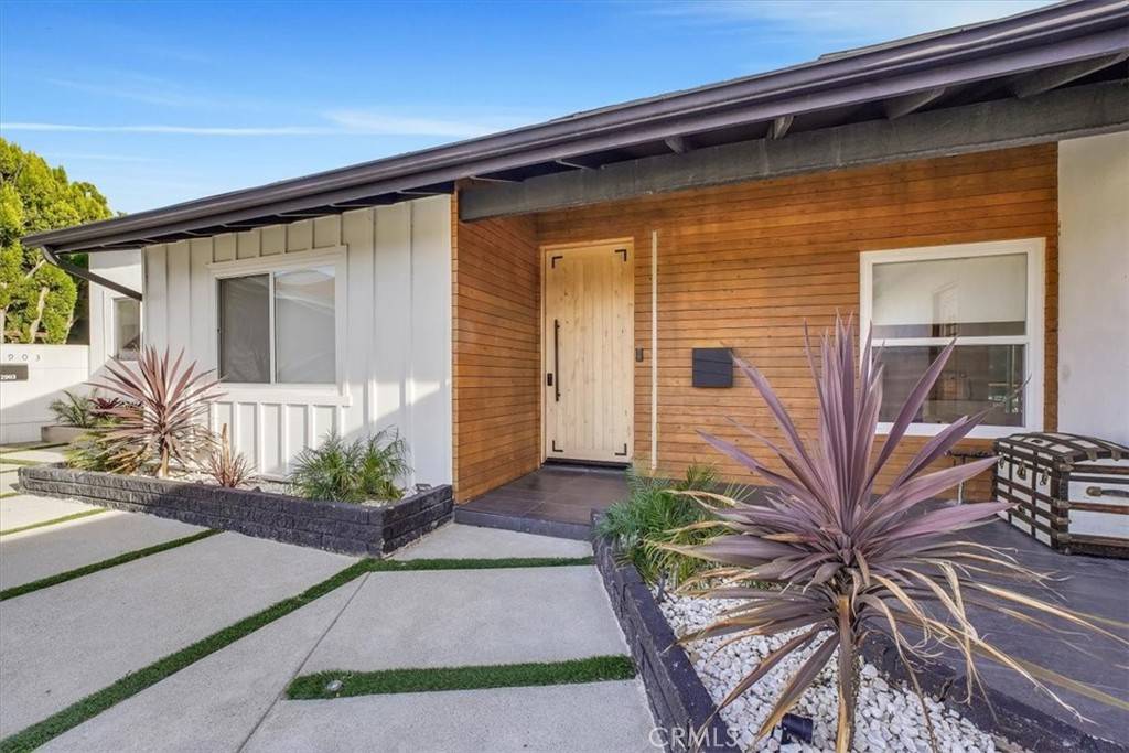 West Hills, CA 91307,22901 Bassett ST