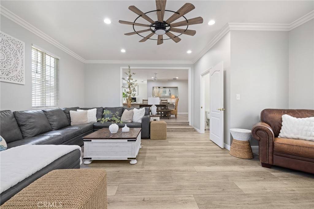 Van Nuys, CA 91406,7027 Shoshone AVE