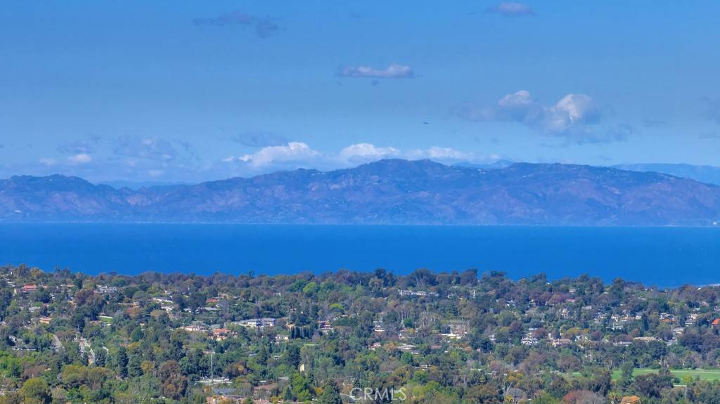 Rancho Palos Verdes, CA 90275,21 Cayuse LN