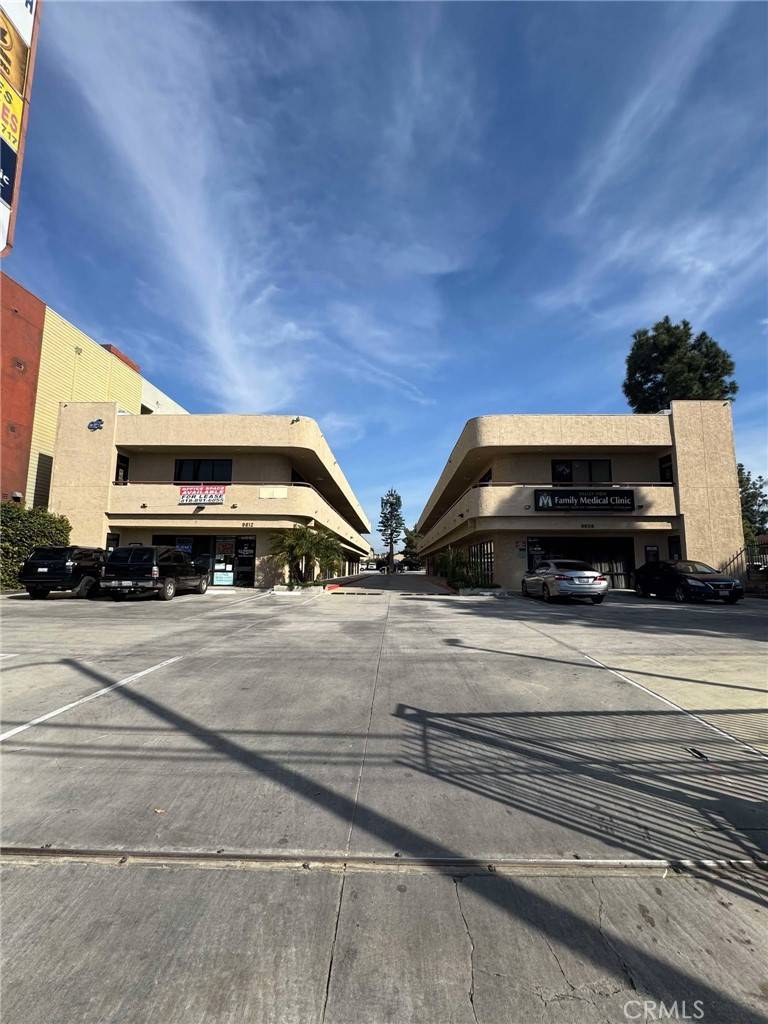 Panorama City, CA 91402,9612 VAN NUYS BLVD