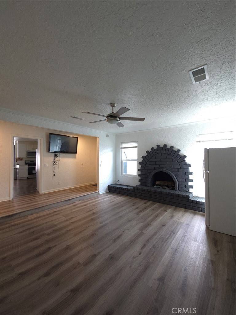 Lancaster, CA 93536,4261 W Avenue L8