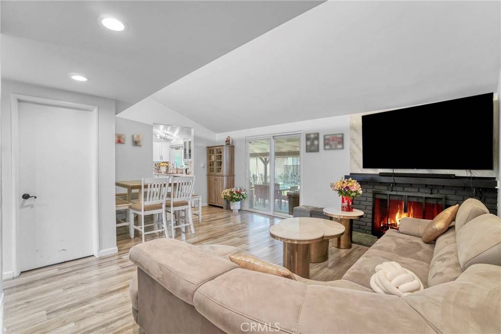 North Hollywood, CA 91605,7721 Atoll AVE