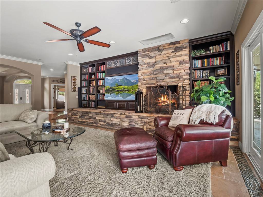 Castaic, CA 91384,30815 Hasley Canyon RD