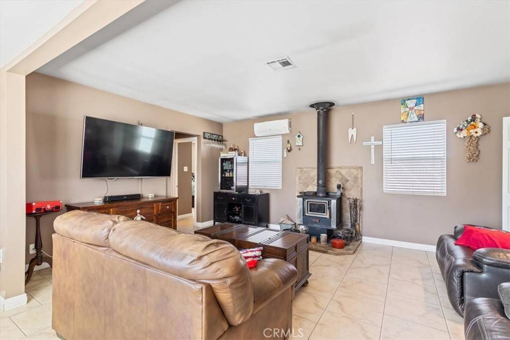 Lancaster, CA 93536,5238 W Avenue L6