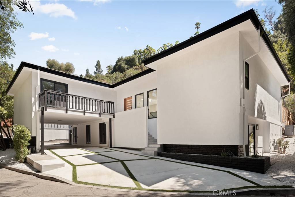 Studio City, CA 91604,3219 Laurel Canyon BLVD