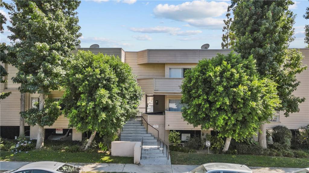 Chatsworth, CA 91311,9920 Jordan Ave #11
