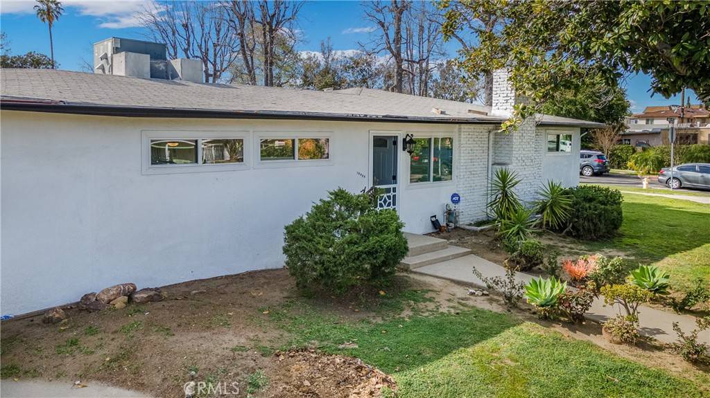 Valley Glen, CA 91401,13332 Friar ST