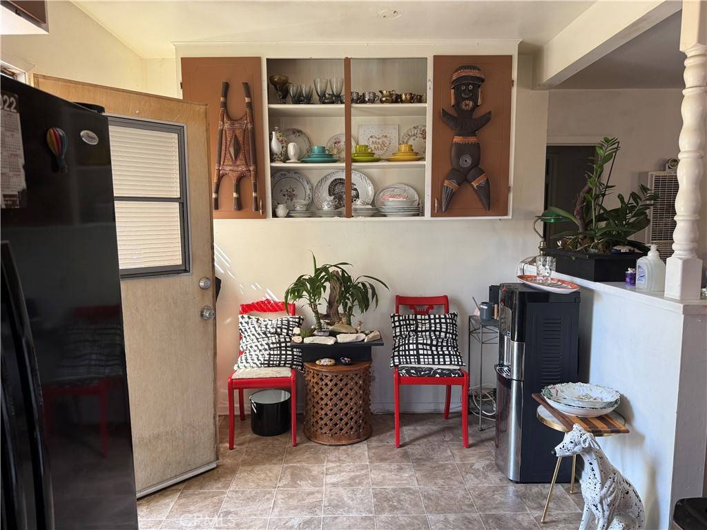 Canoga Park, CA 91303,22027 Covello ST