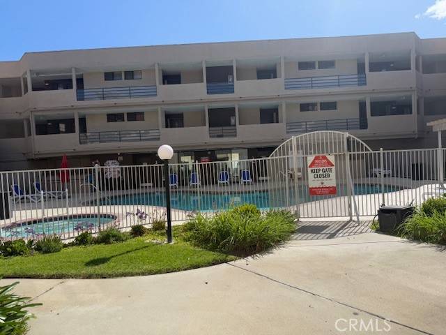 Canoga Park, CA 91304,7826 TOPANGA #213