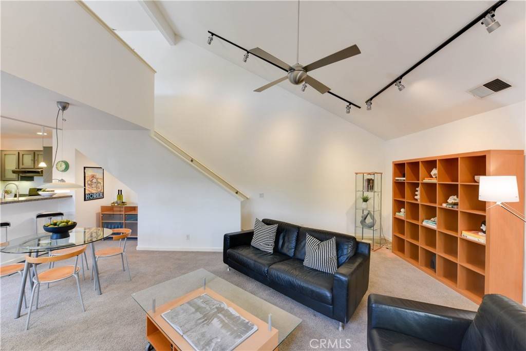Westlake Village, CA 91362,796 Via Colinas