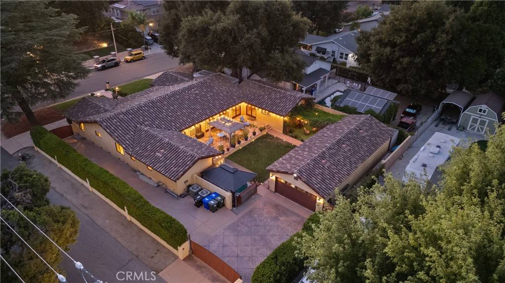 Newhall, CA 91321,24604 Apple ST