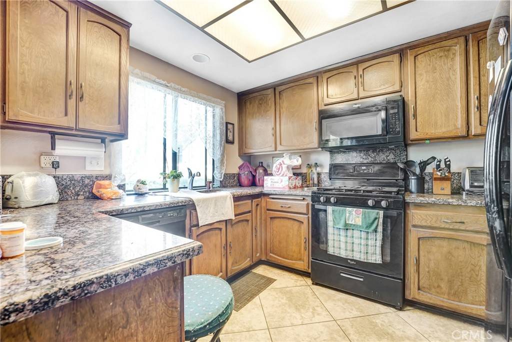 Lake Balboa, CA 91406,7100 Balboa BLVD #701