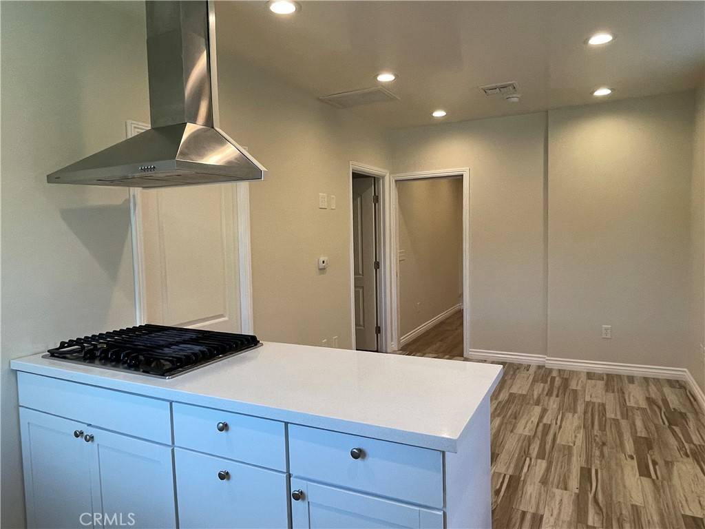 Mission Hills (san Fernando), CA 91345,10139 Bevis AVE