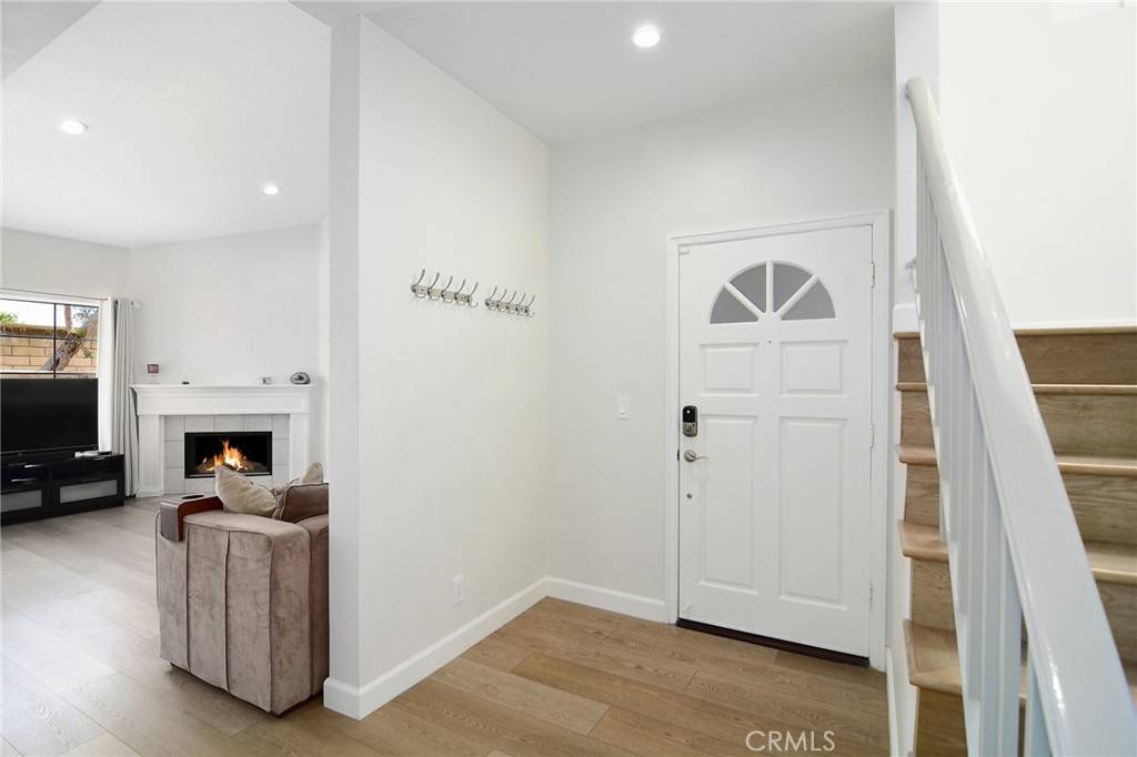 Winnetka, CA 91306,19928 Chase ST #15