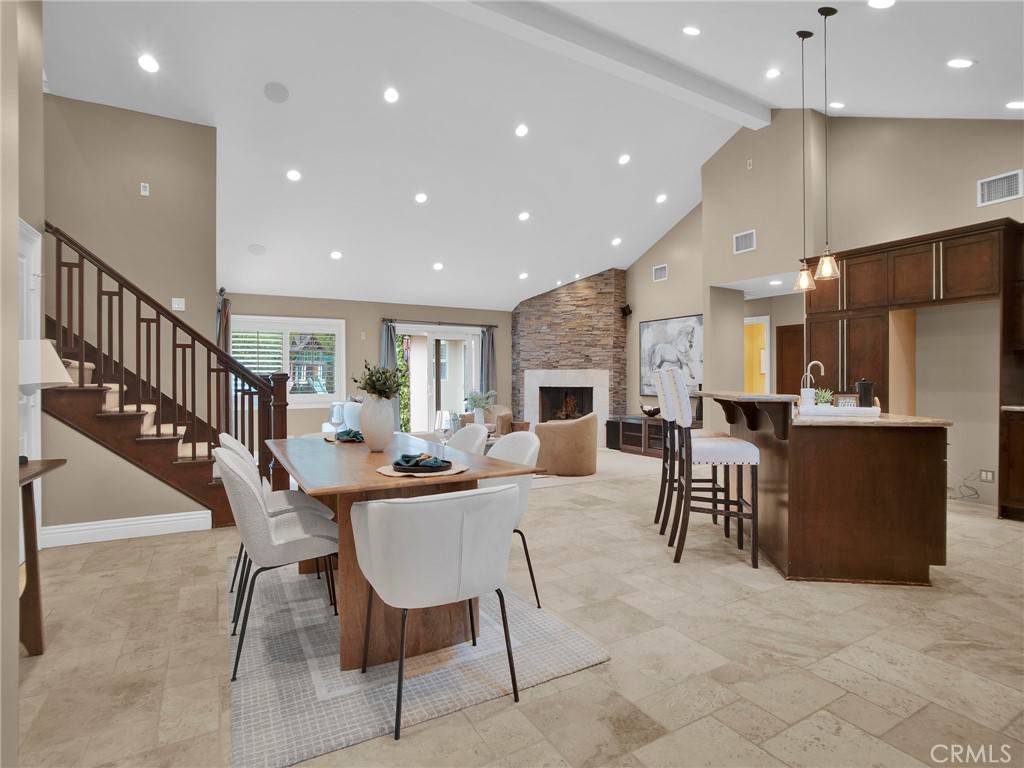 Chatsworth, CA 91311,9809 Shoup AVE