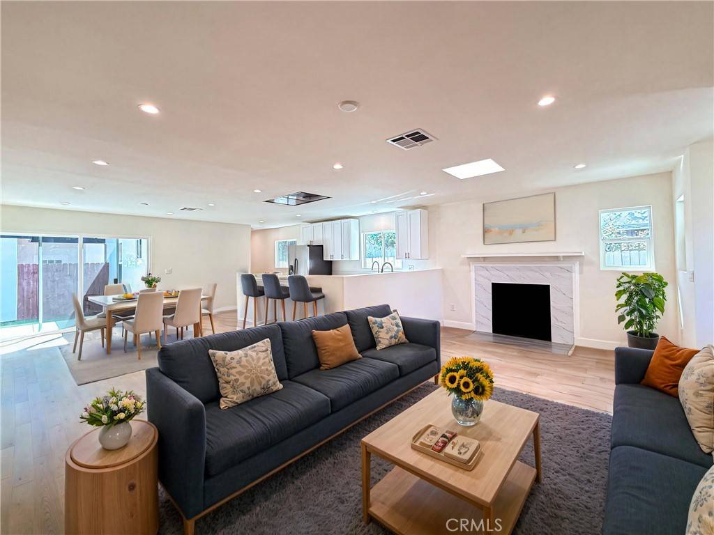 Valley Village, CA 91607,12542 Emelita ST