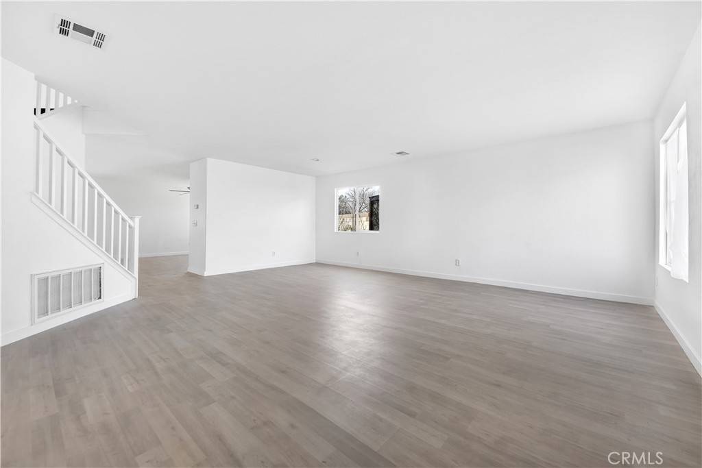 Lancaster, CA 93535,43611 Rialto DR