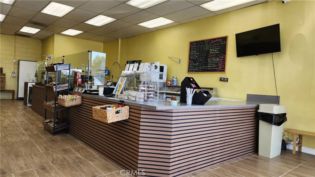 Tarzana, CA 91356,19317 Ventura BLVD