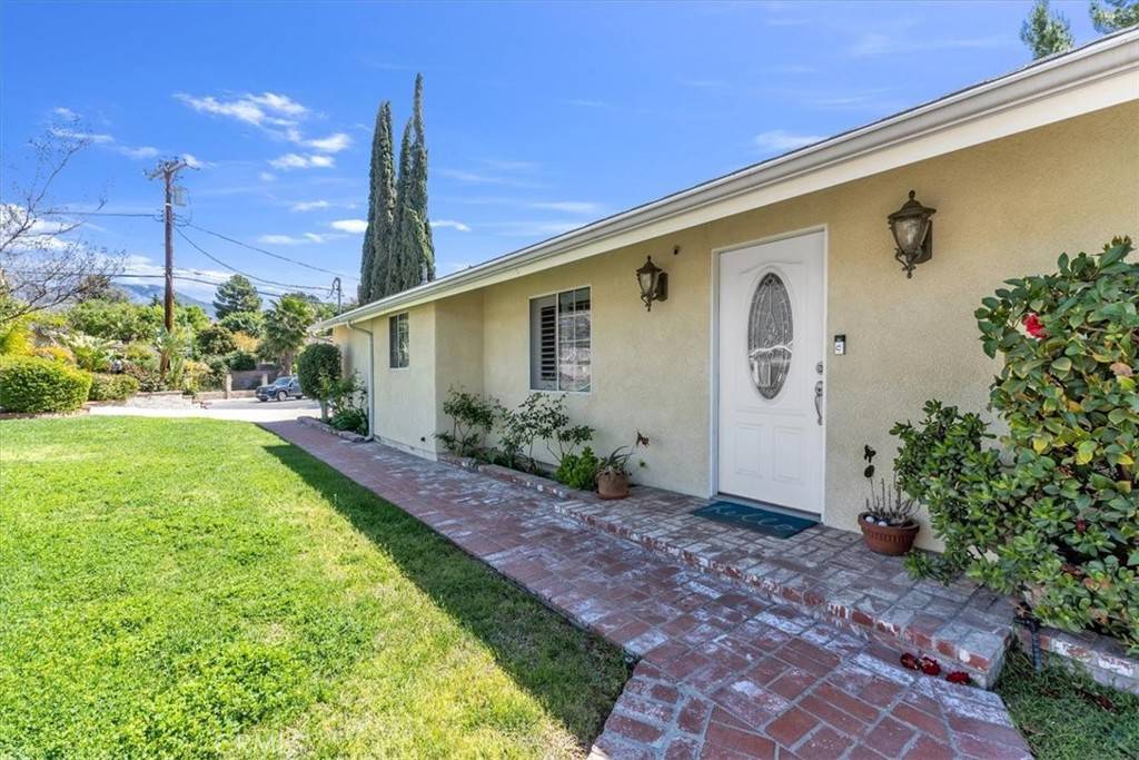 Sunland, CA 91040,9056 Oswego ST