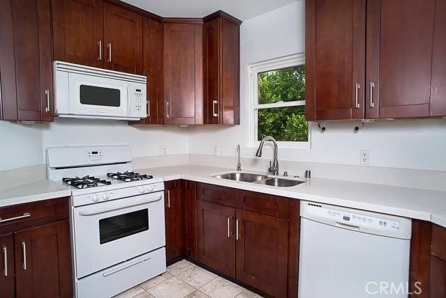 Woodland Hills, CA 91364,5302 Canoga AVE