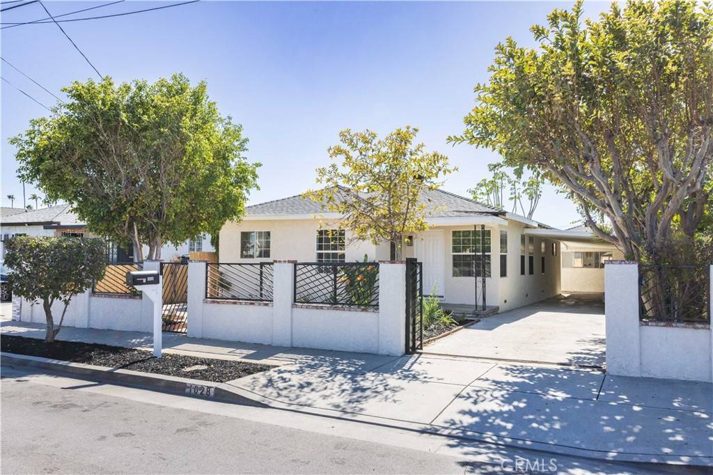 San Fernando, CA 91340,1028 Mott St