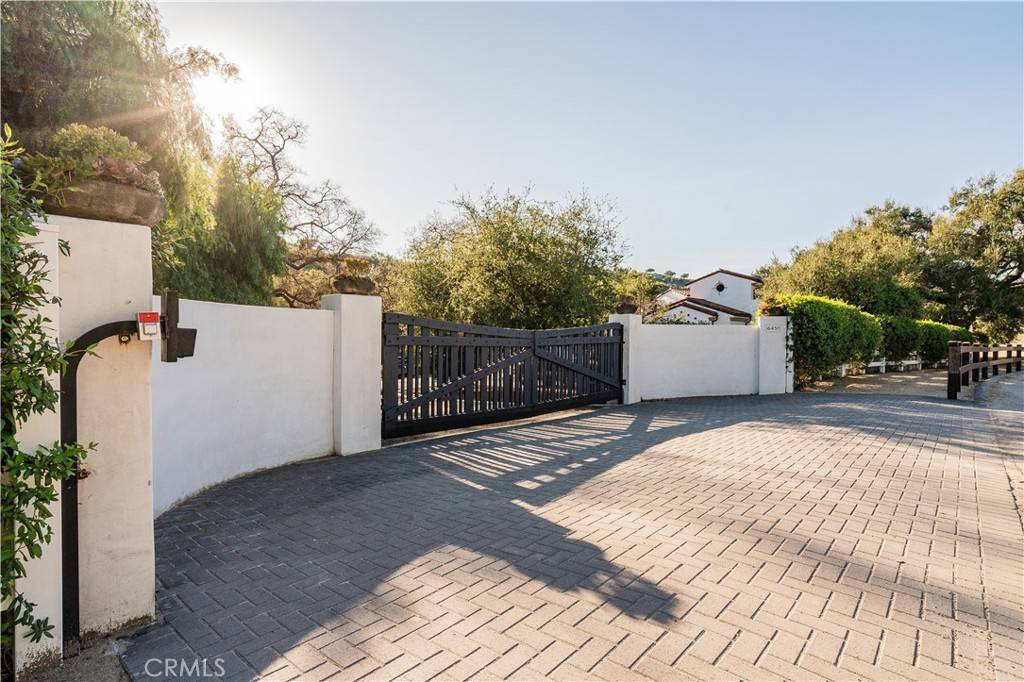 Agoura Hills, CA 91301,6451 Chesebro RD